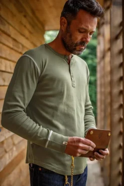 The New Elder Henley Shirt Army Green