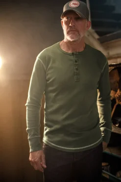 The New Elder Henley Shirt Army Green